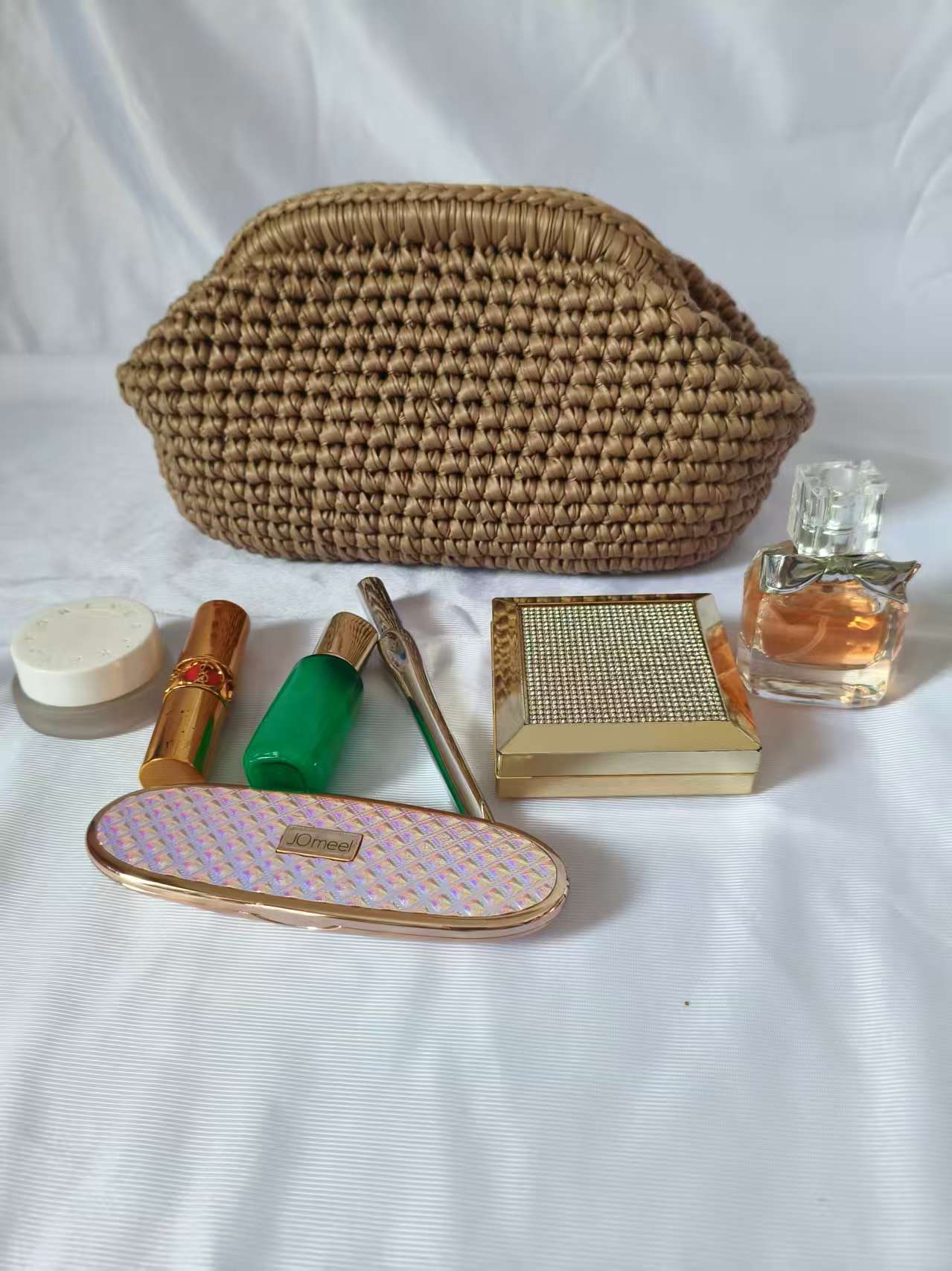 Women's Handmade Finished Imitation Leather Matt Color Hand-woven Women's Clutch