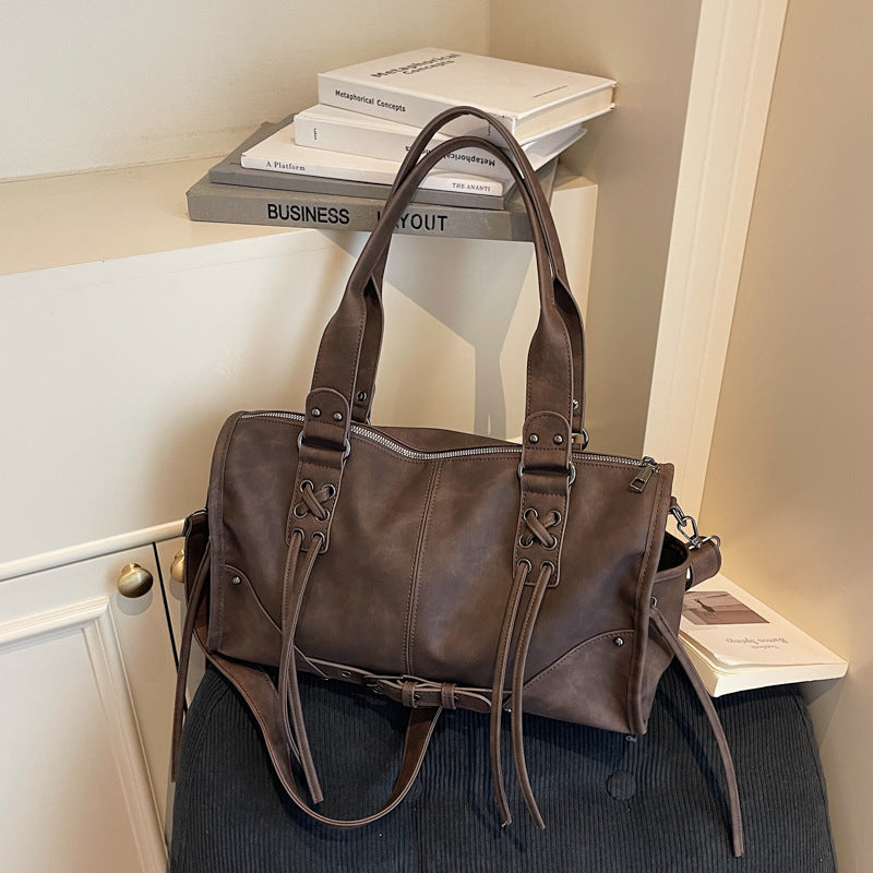 Women's Retro Fashion Commuter Large Capacity Simple Niche Pillow Tote Bag