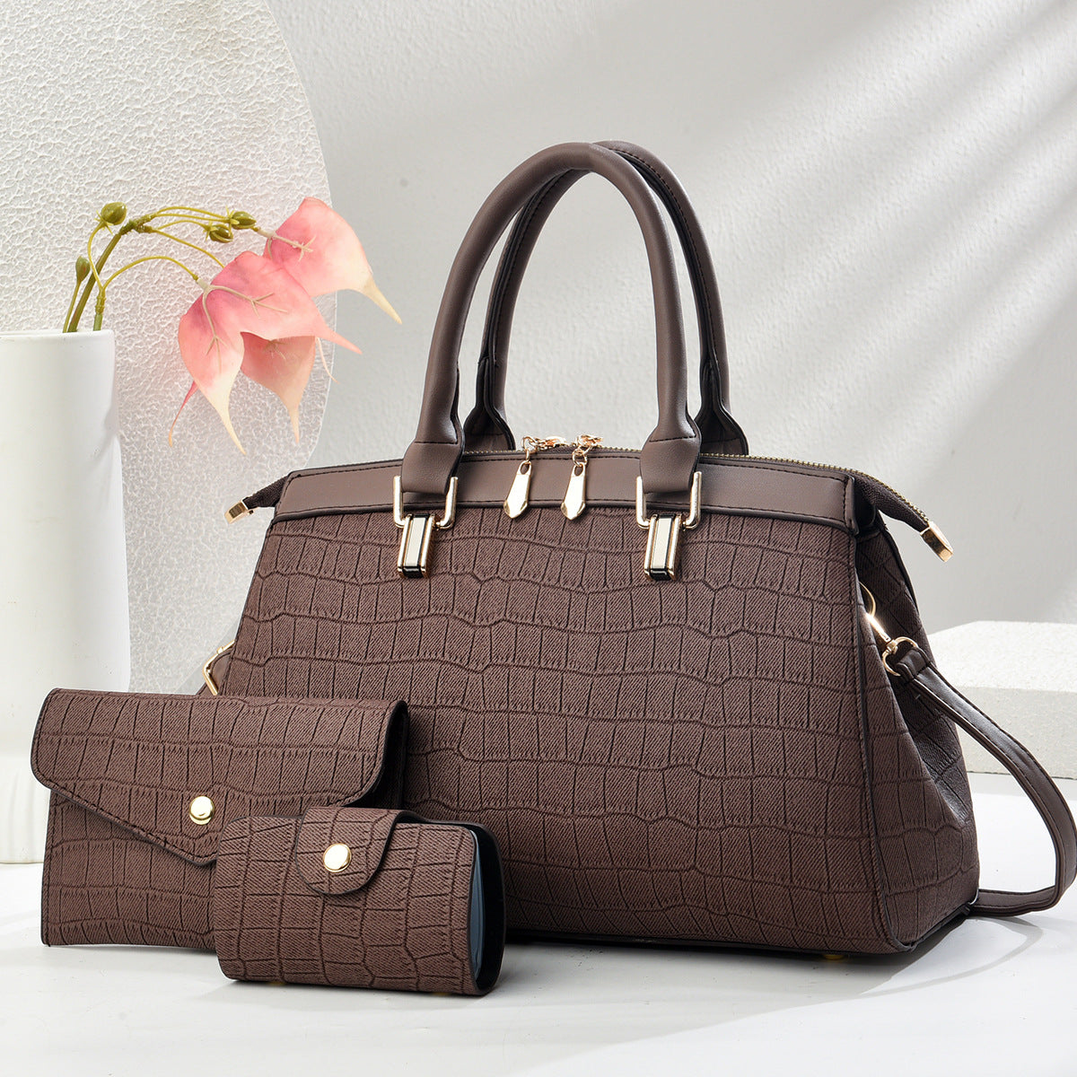 Pretty Women's Three-piece Large Capacity Zipper Bags
