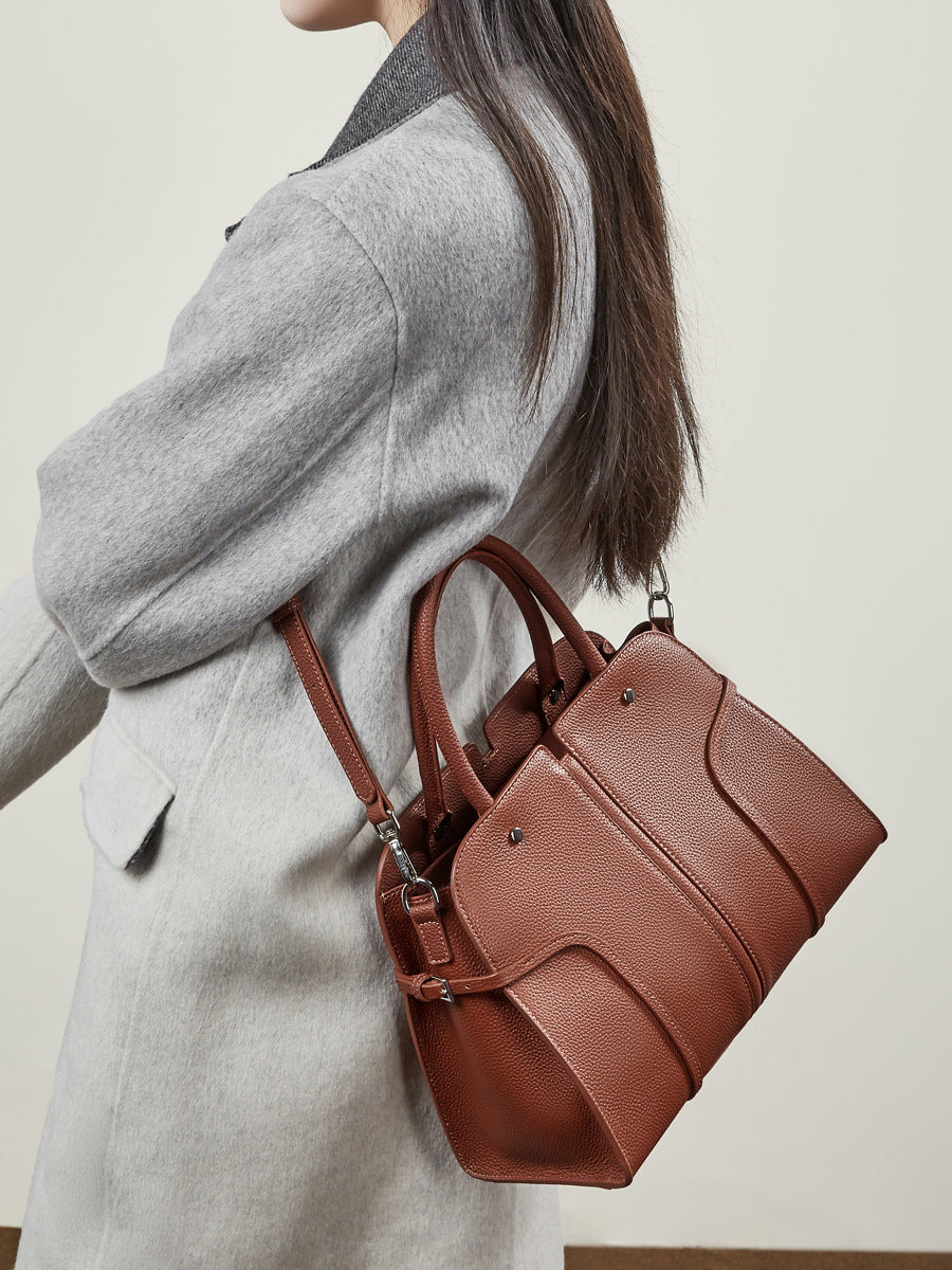 Women's Genuine Leather Large Capacity Niche Shell Trendy Fashionable Bags