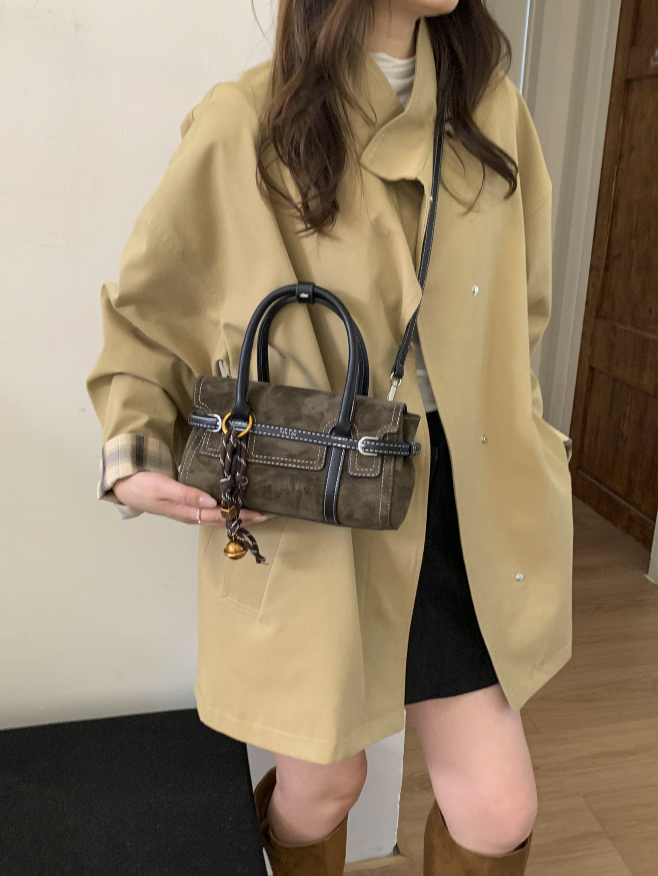 Women's Retro Frosted Autumn Design Advanced Suede Women's Messenger Bag