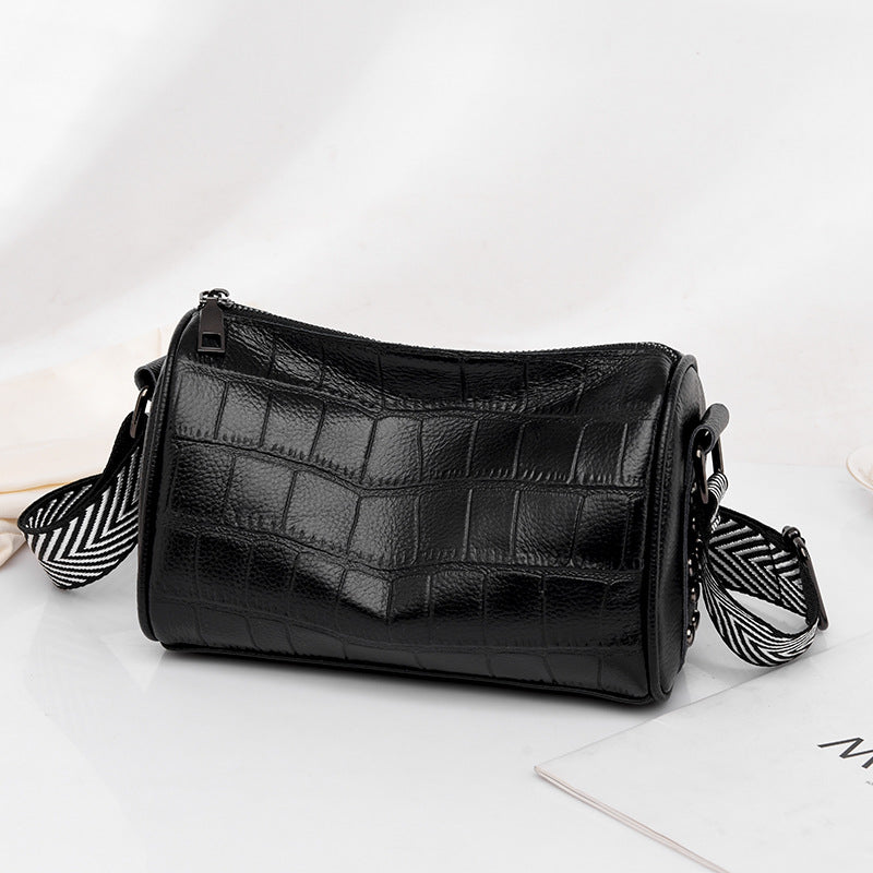 Women's Genuine Leather Boston Pillow Trendy Versatile Women's Messenger Bag