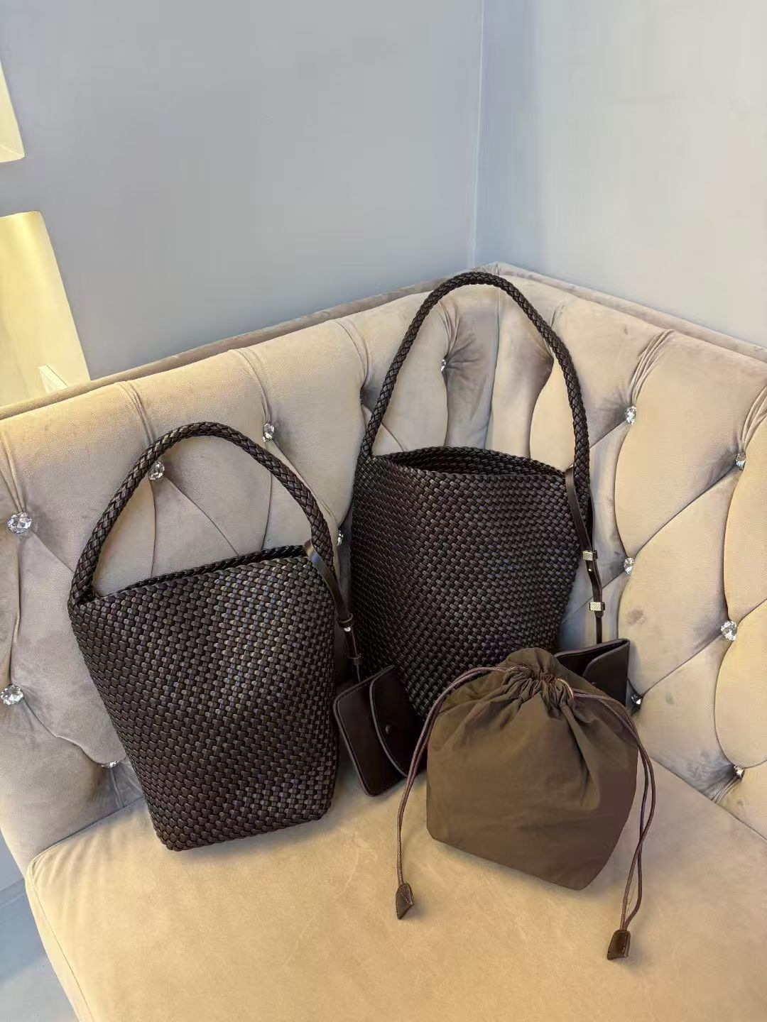 Women's Handmade Sheepskin Woven Large Capacity Totes Commuter Portable Genuine Leather Women's Shoulder Bag