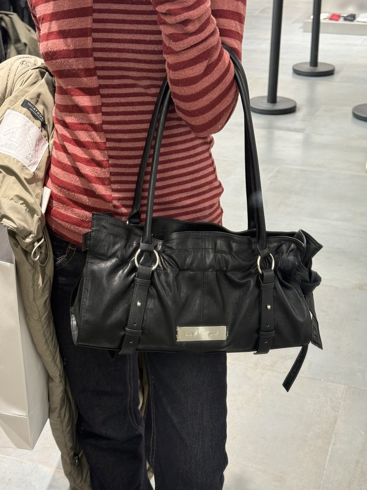 Women's Niche Pleated Underarm Portable Commuter Women's Shoulder Bag