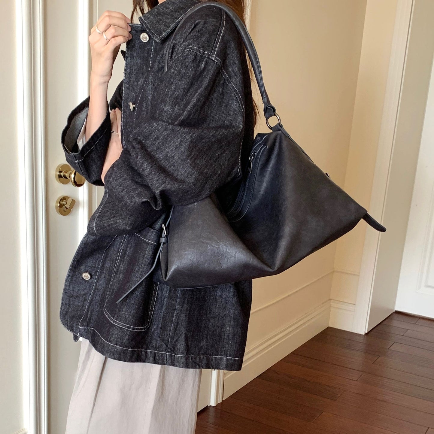 Women's Korean Style Retro Affordable Luxury Loose Tote Bags