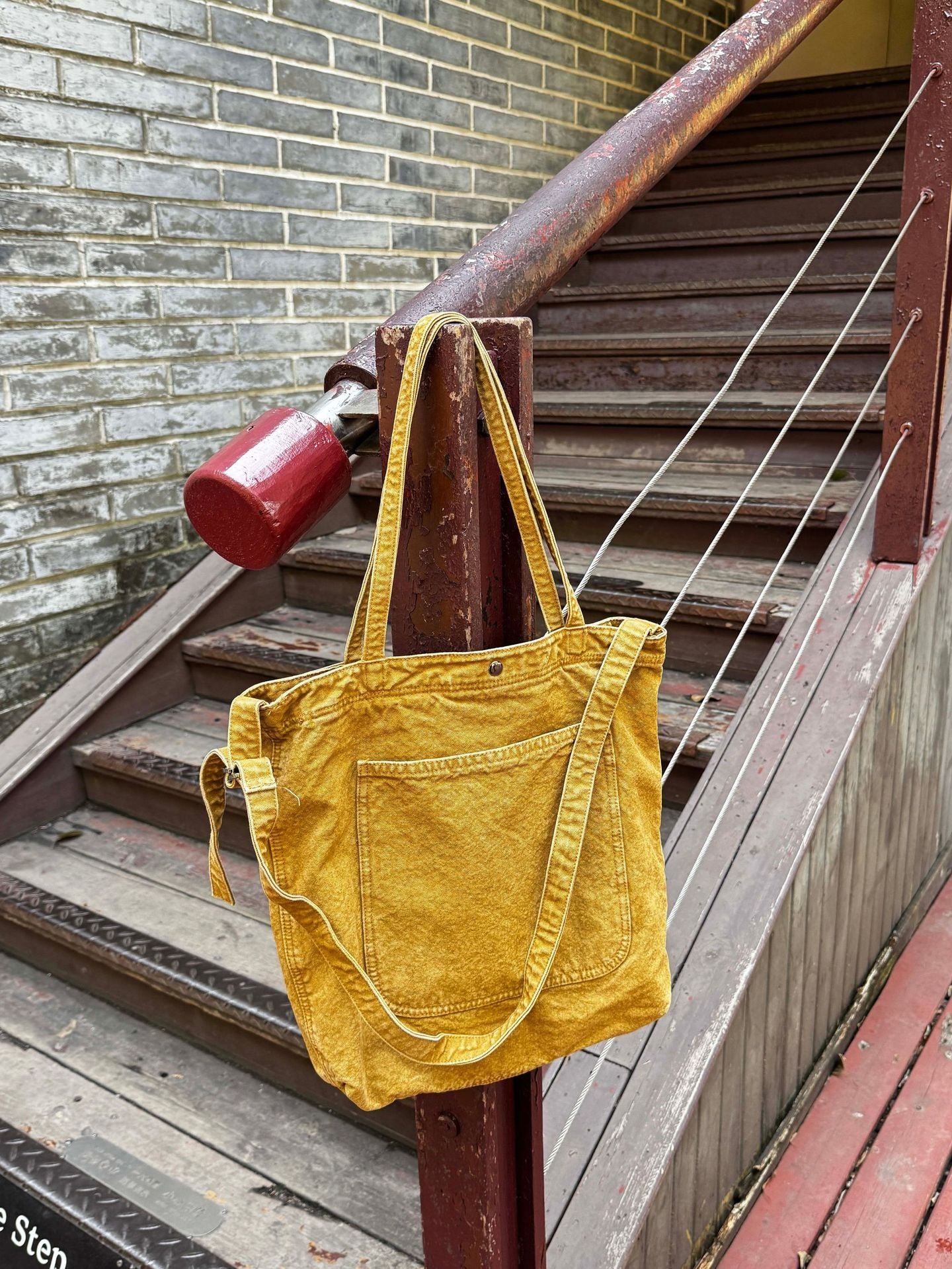 Washed-out Canvas Large Capacity Style Commute Bags