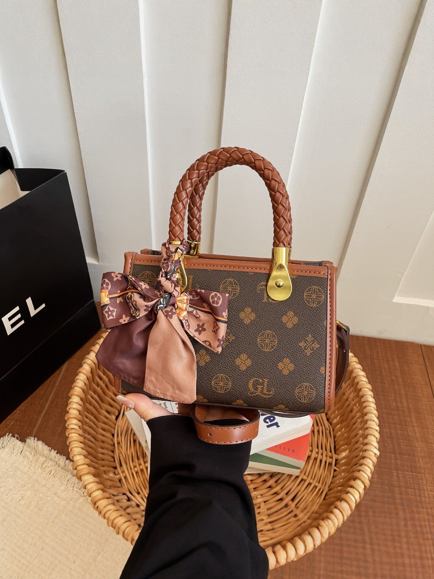Women's Style High-grade Bow Light Luxury Minority Bags