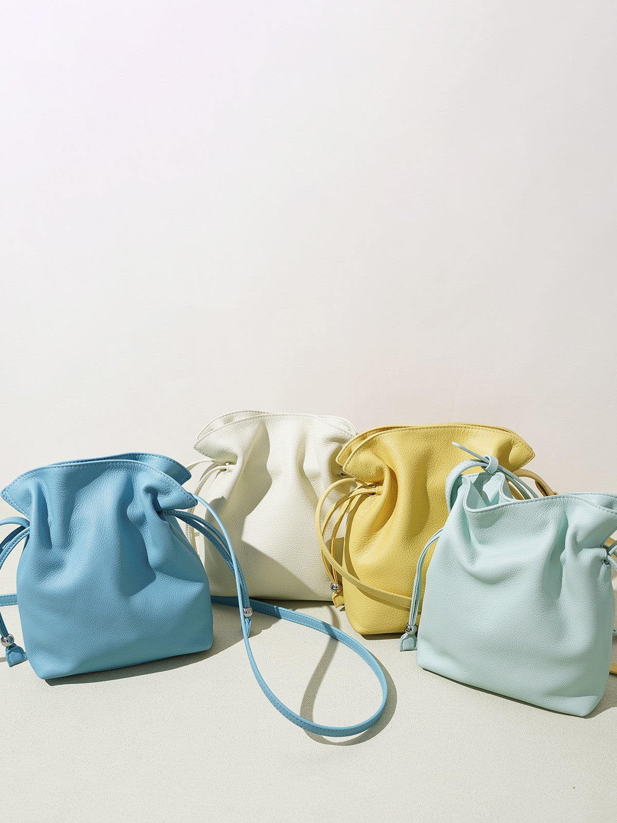 Early Spring Solid Color Genuine Geometric Exquisite Women's Leather Bag