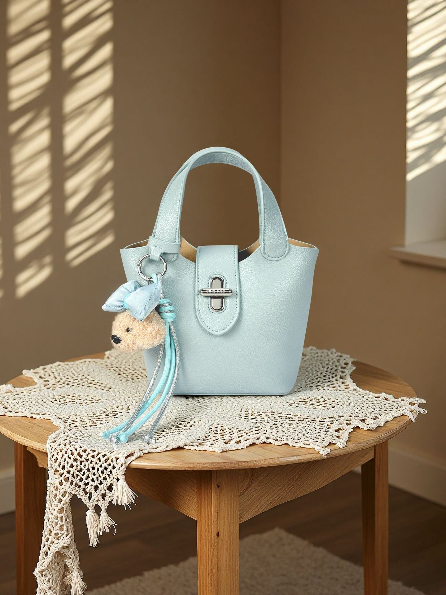 Women's Sea Salt Blue Vegetable Basket Women's Messenger Bag