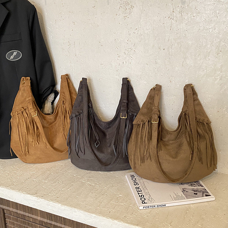 Women's Matte Tassel Underarm Large Capacity Versatile Women's Shoulder Bag