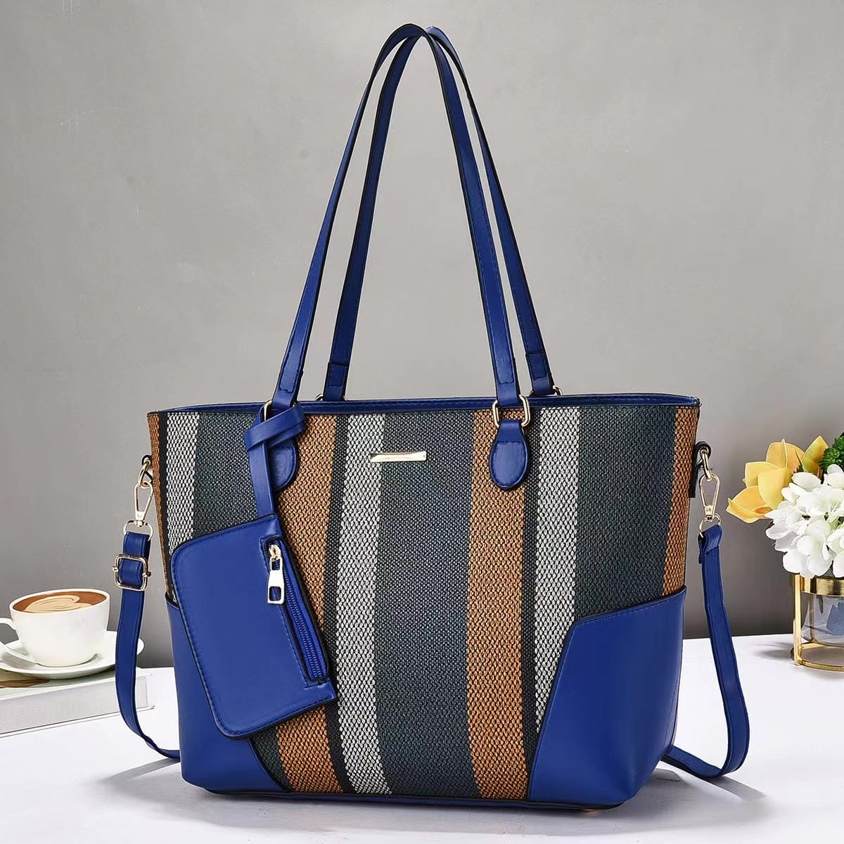 Women's Niche High-grade Large Capacity Commuting Women's Handbag