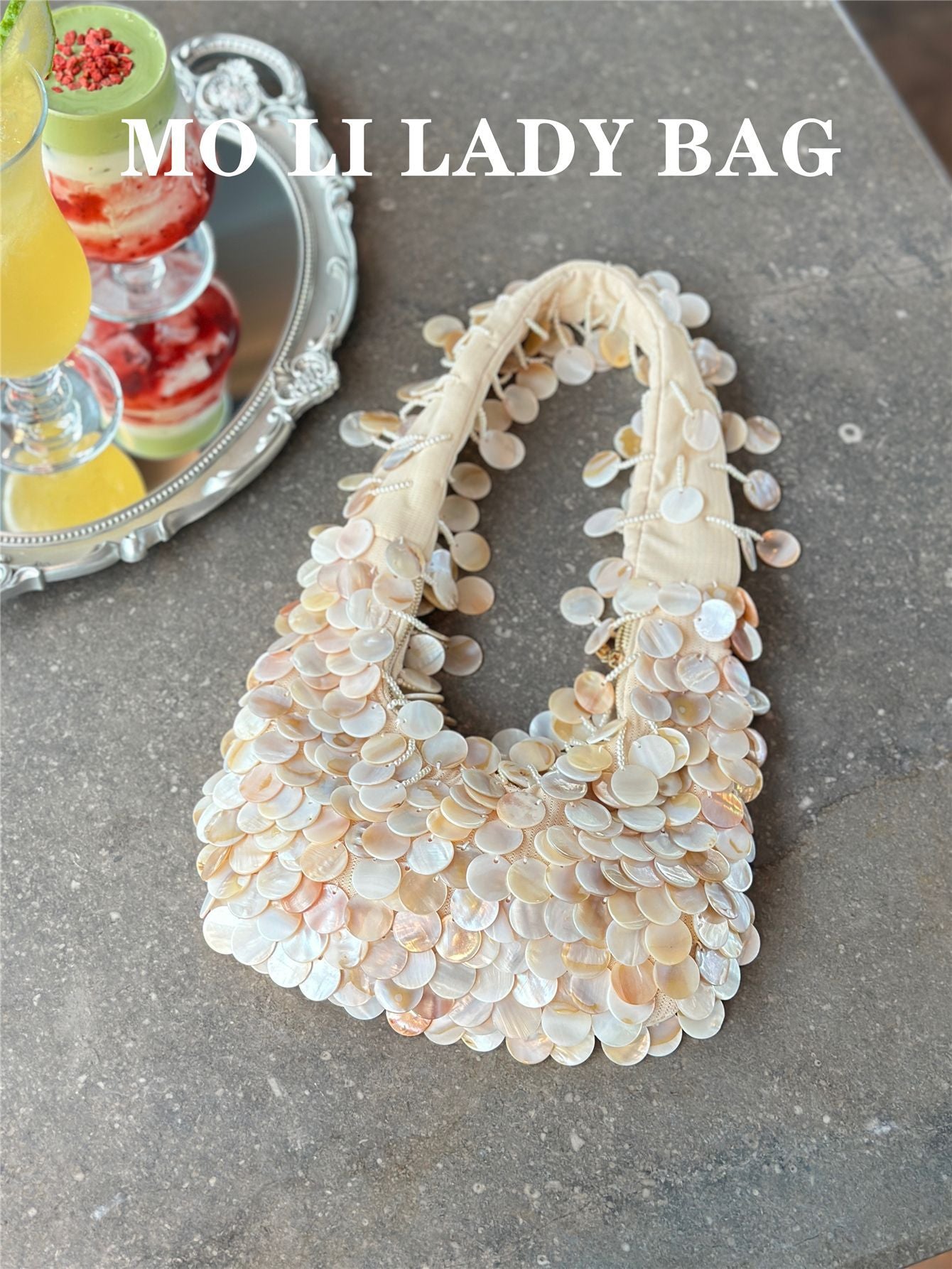 Women's Style Hand-woven Beads Pearl Natural Shell Tote Bags