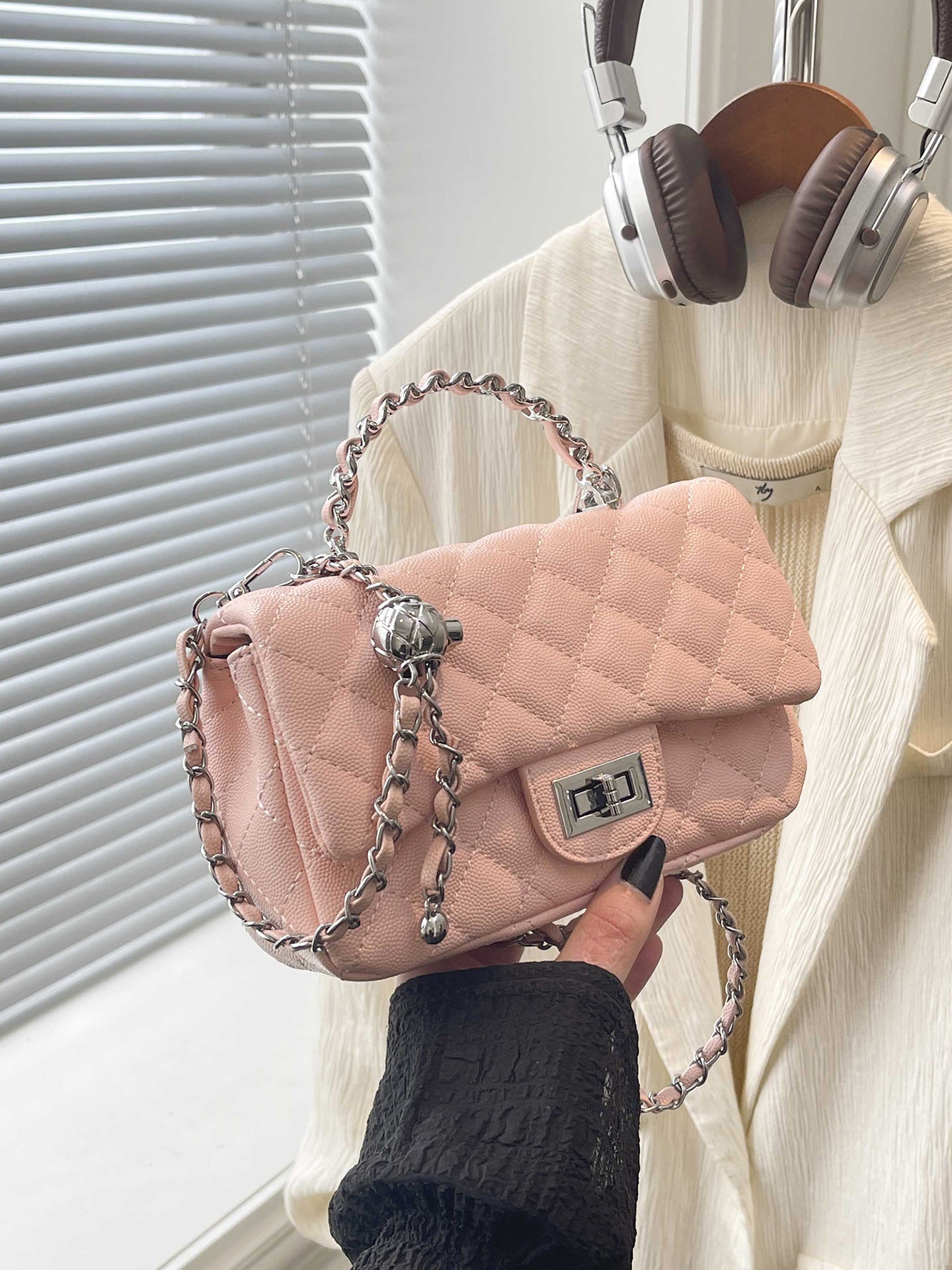 Women's Classic Style Rhombus Chain Versatile Light Luxury Women's Messenger Bag