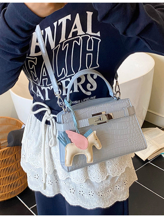 Women's Summer Simple Textured Western Style Niche Commuter Bags