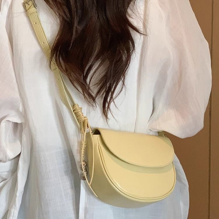 Women's South Style Genuine Leather Milk Chestnut Saddle Retro Women's Shoulder Bag