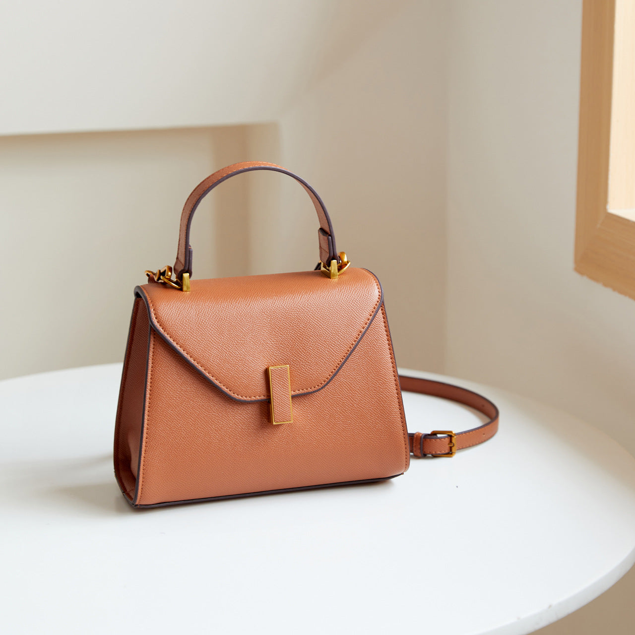 Women's Fashionable Large Capacity Winter Minority Bags