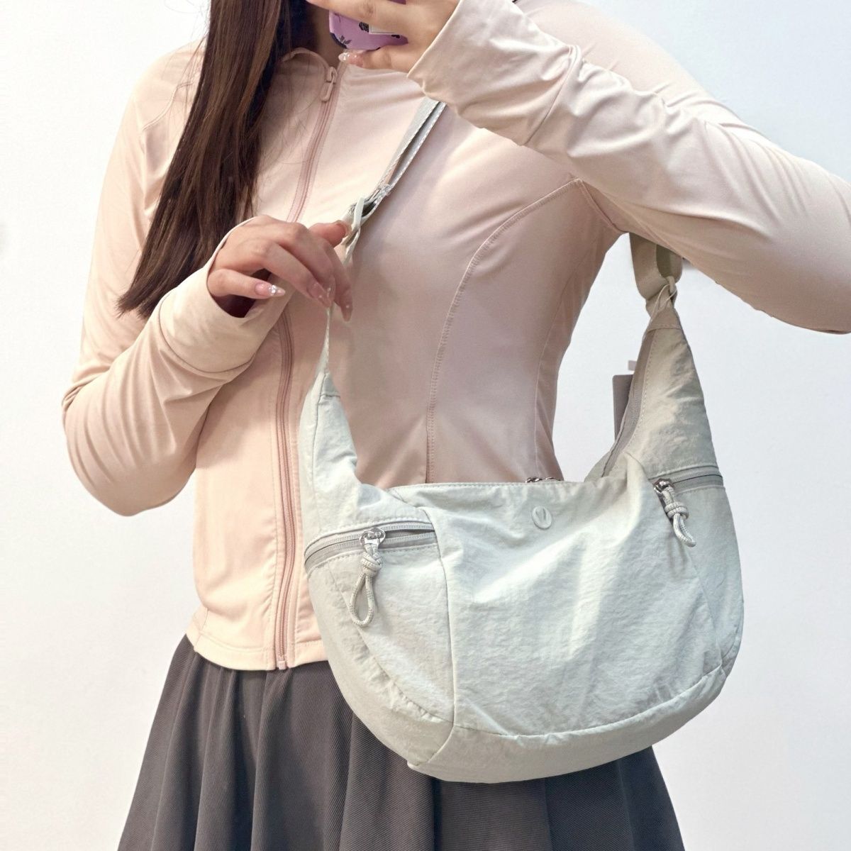 Elegant Croissant Single Fitness Large Capacity Sports Satchel, Hanging Bag