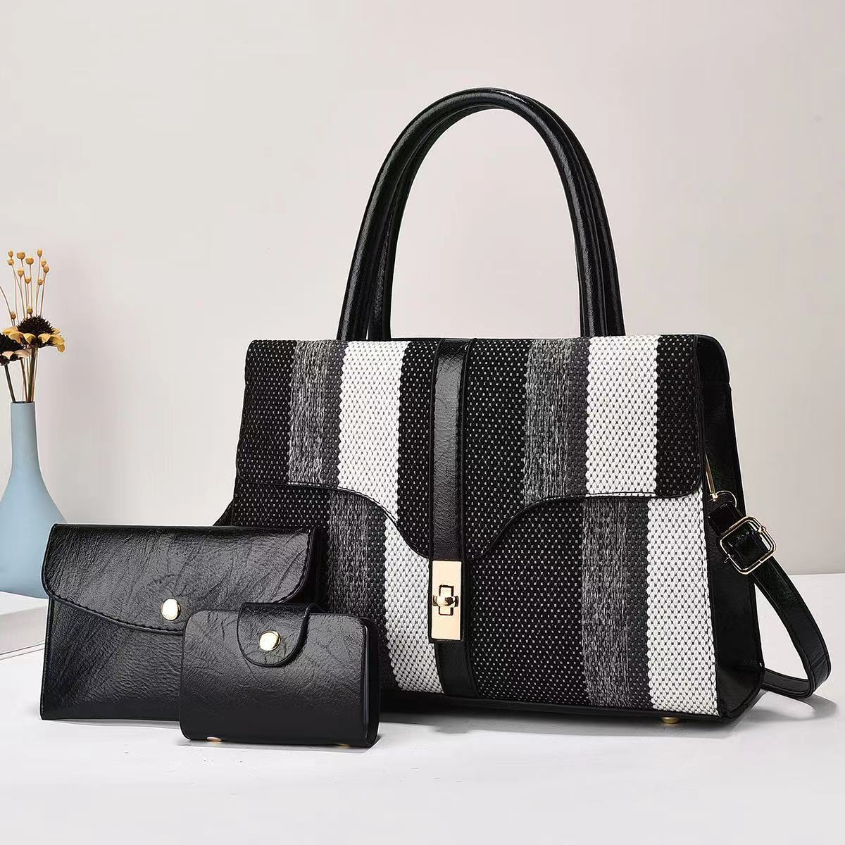 Contrast Color Large Capacity Retro Fashion Small Square Bag
