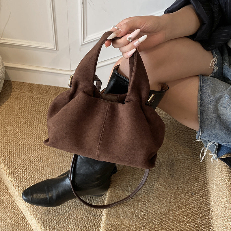 Women's Fashionable Pleated Cloud Large Capacity Portable Trendy Western Bags
