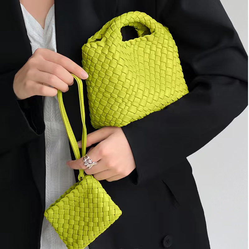 Women's Pretty Hand-woven Vegetable Basket Chain Women's Shoulder Bag
