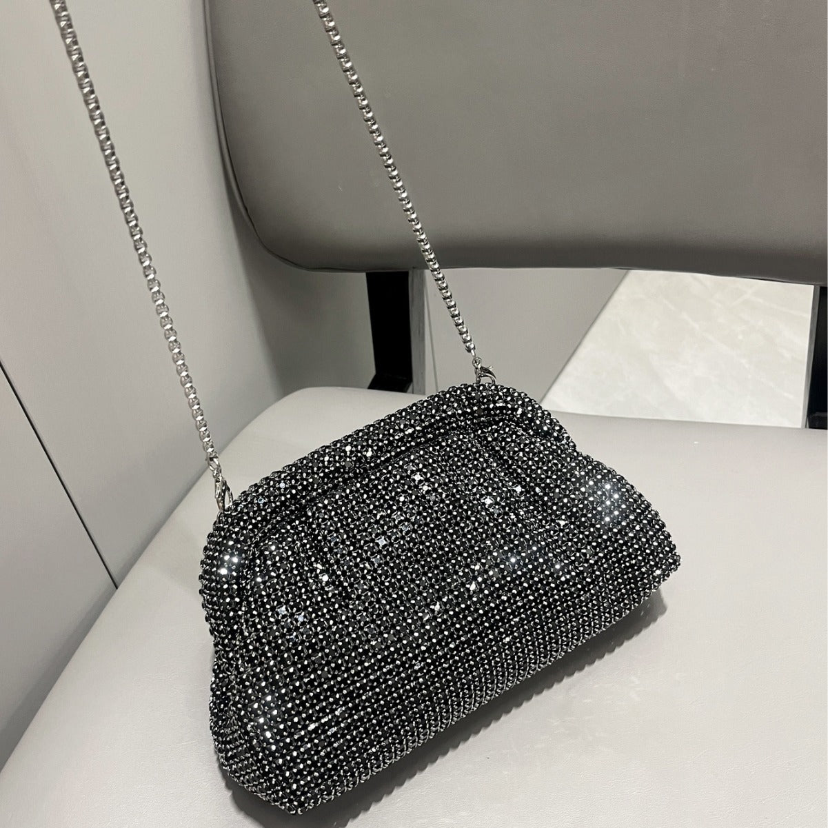 Women's Shiny Rhinestone Clutch Designer Chain Clip Dinner Bag