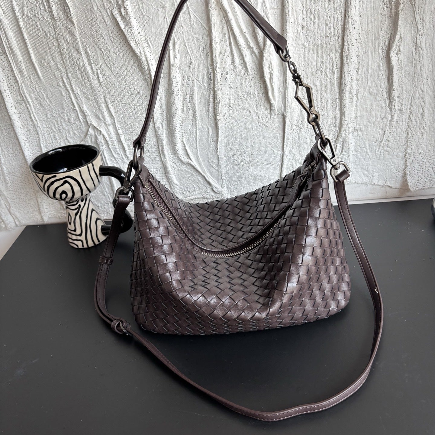 Women's Leather Weave Lunch Box Portable Underarm Dog Walking Large Bags