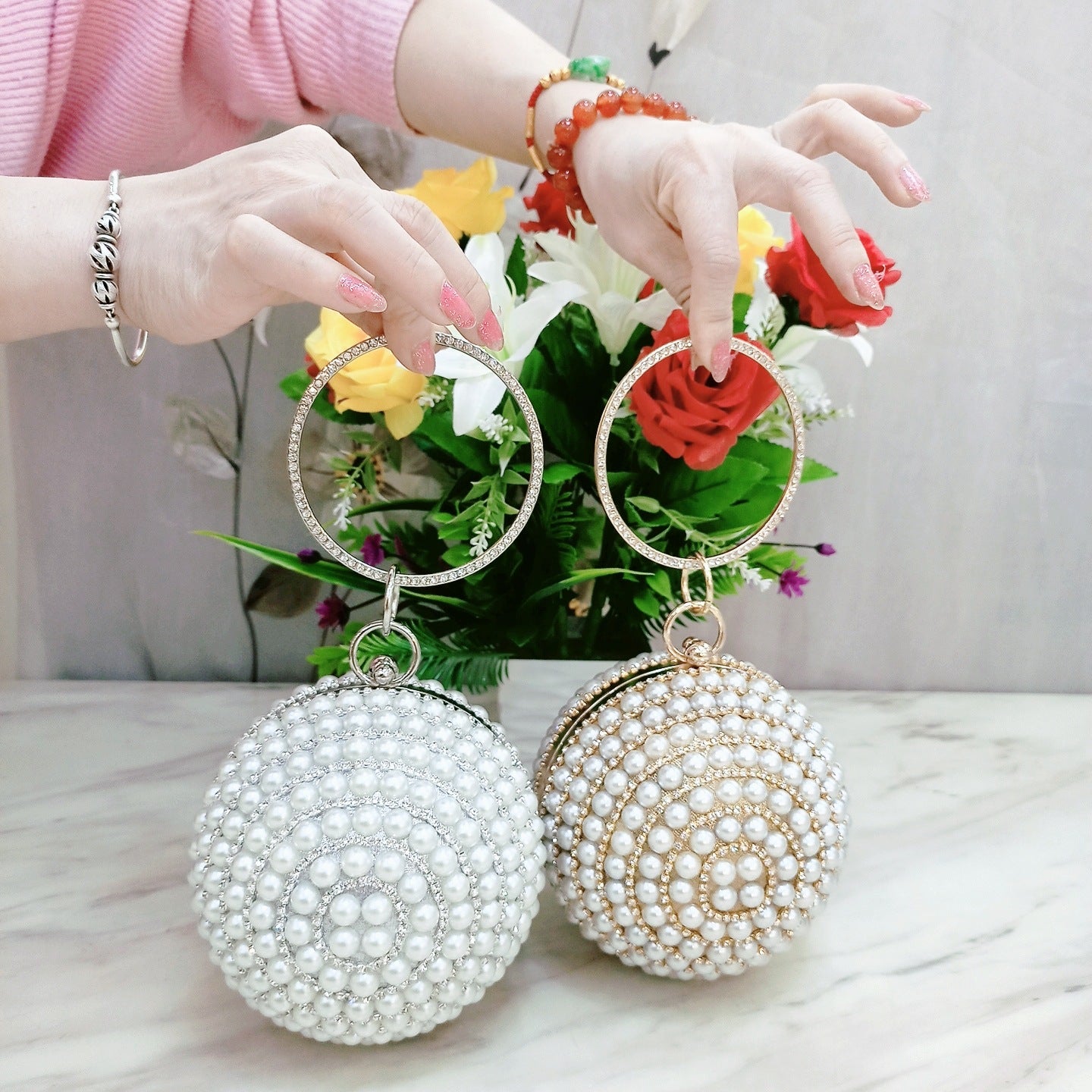 Quality Diamond Handmade Beaded Spherical Bracelet Banquet Bags