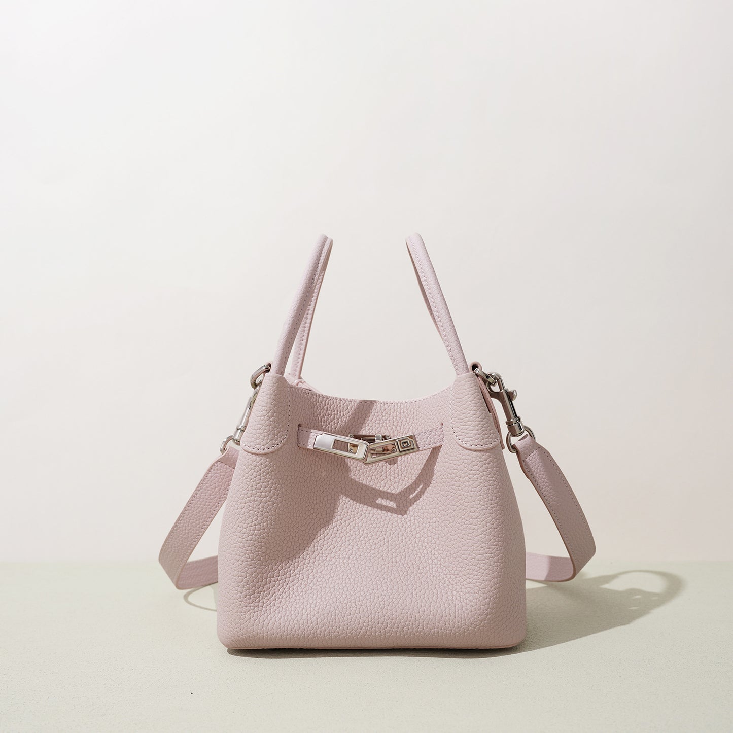 Women's Morning Vegetable Basket Genuine Leather Underarm Commuting Bucket Bags