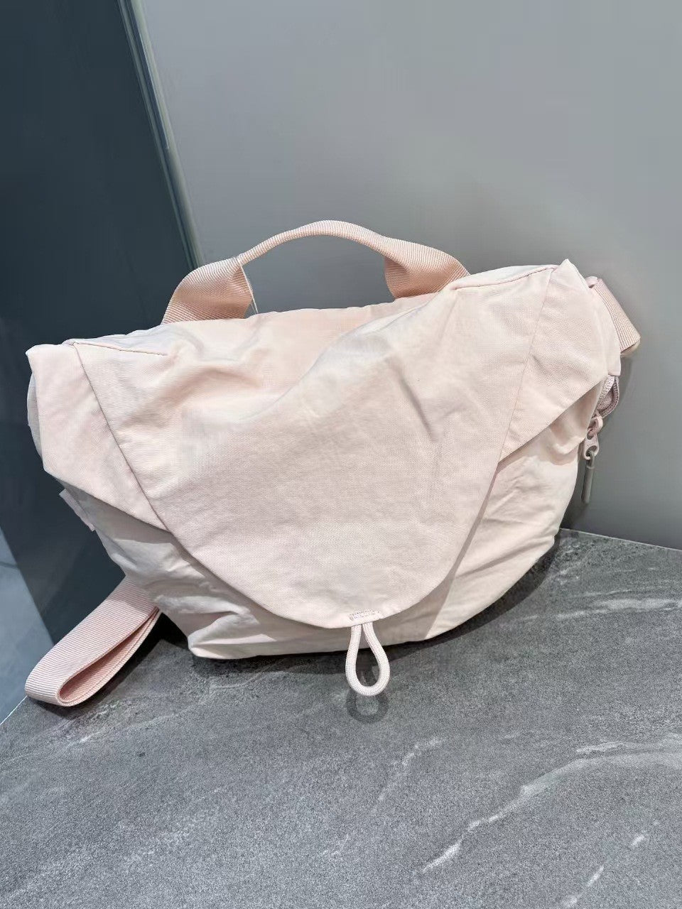 Classic Magnetic Dumpling Fitness Cycling Waterproof Women's Messenger Bag
