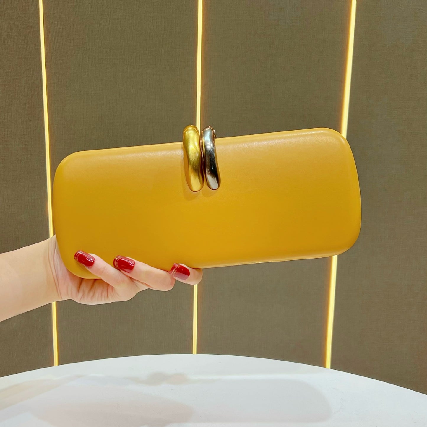 Women's Fashion Chain Clutch Party High-grade Handbags