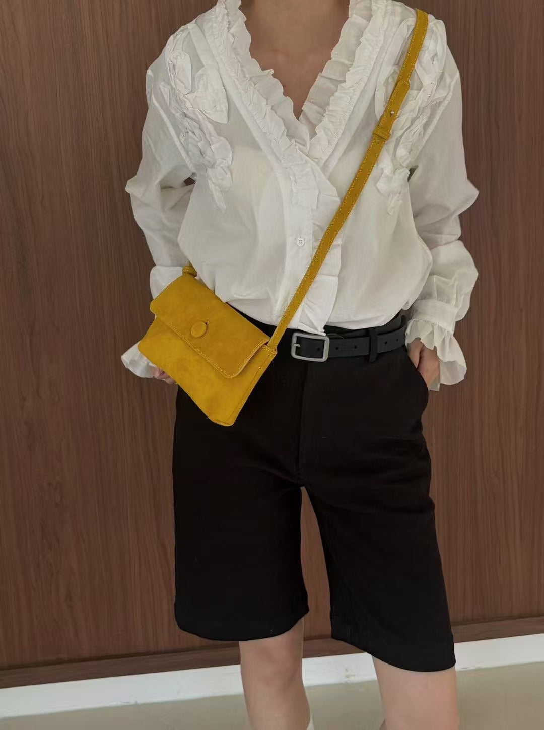Women's Korean Style Niche Button Minimalist Veet Women's Shoulder Bag