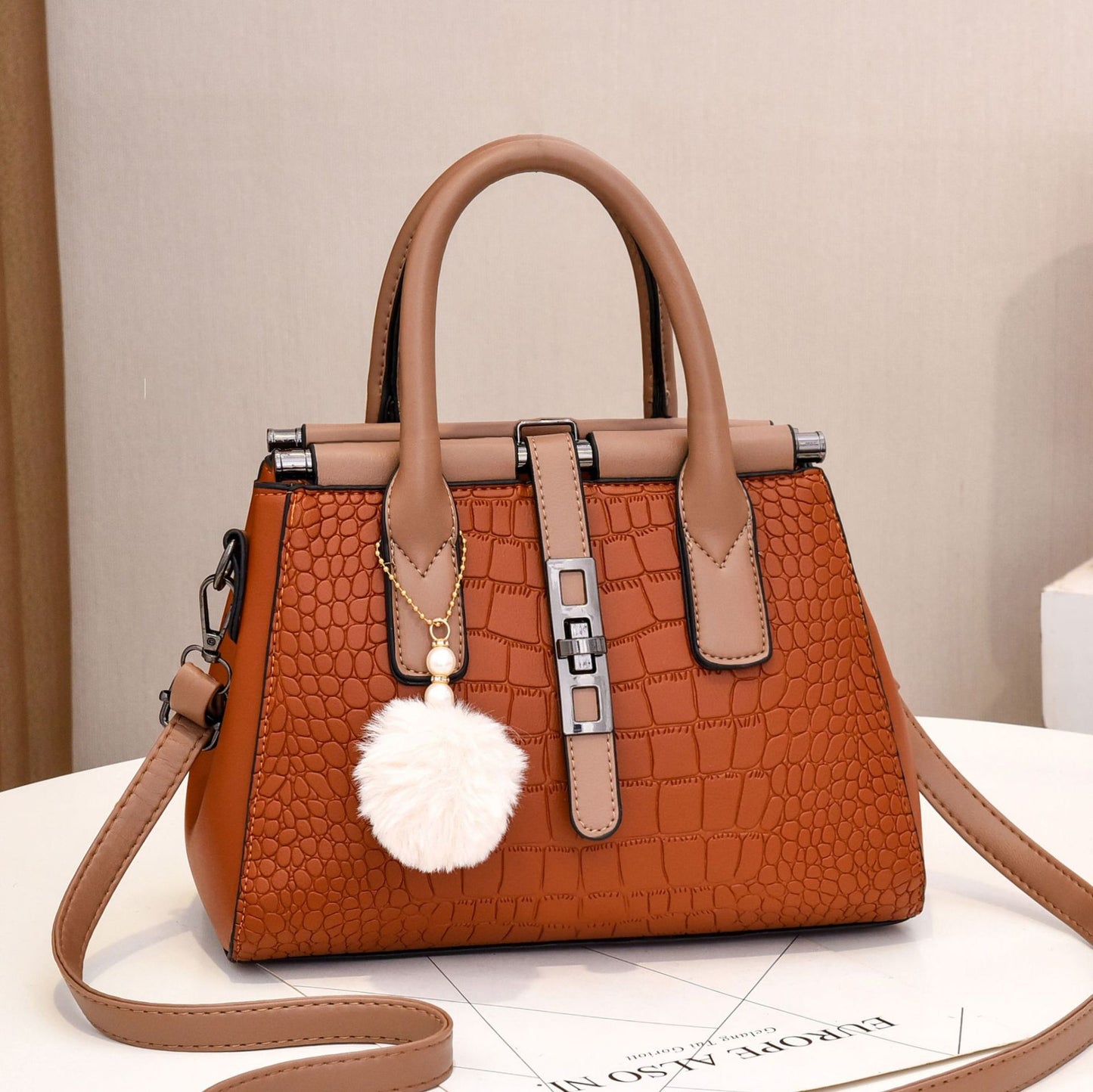 Women's Crocodile Pattern Portable Elegant Fashion Large Capacity Women's Handbag