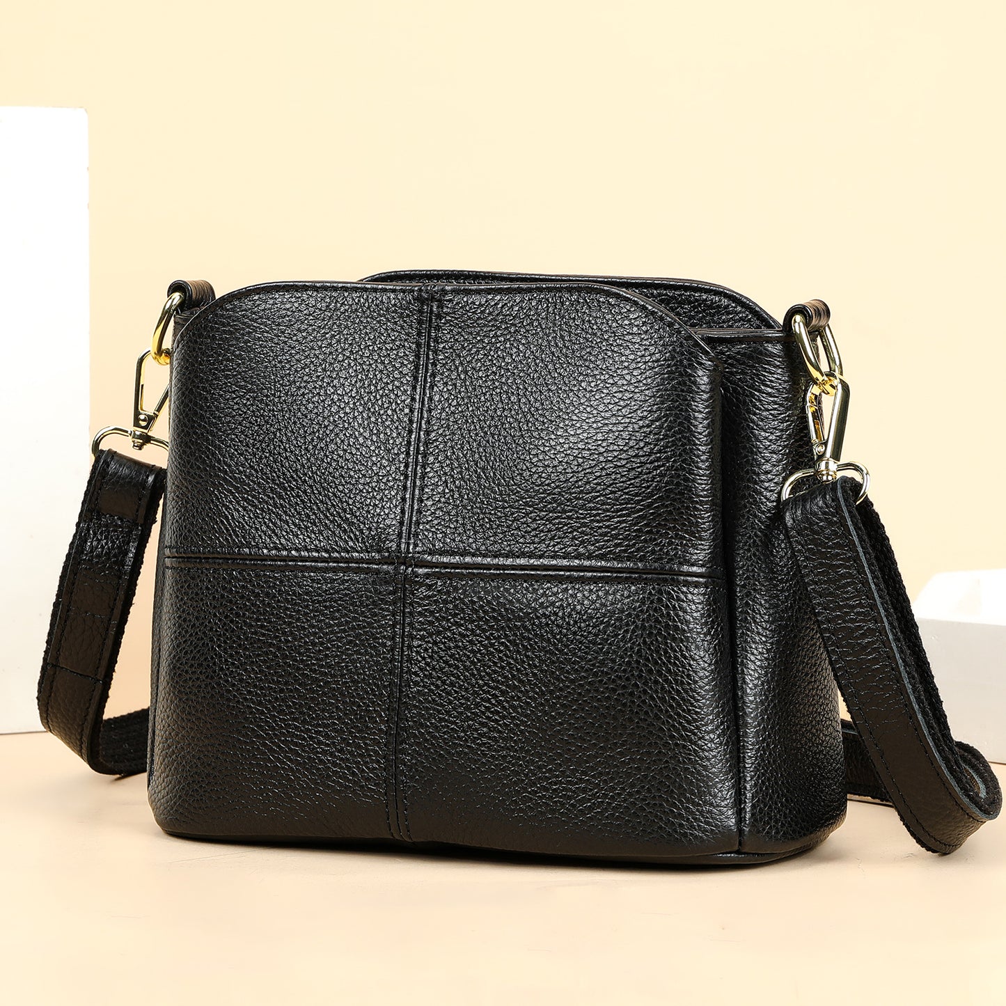 Women's Leather First Layer Cowhide Large Capacity Women's Messenger Bag