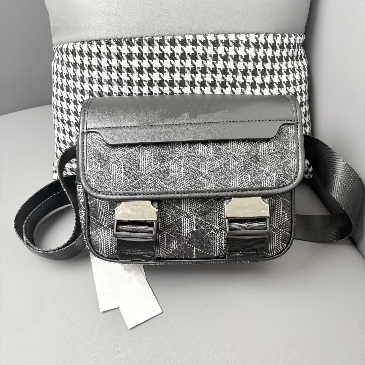 Innovative Men's Printing Series Postman Fashion Men's Bags