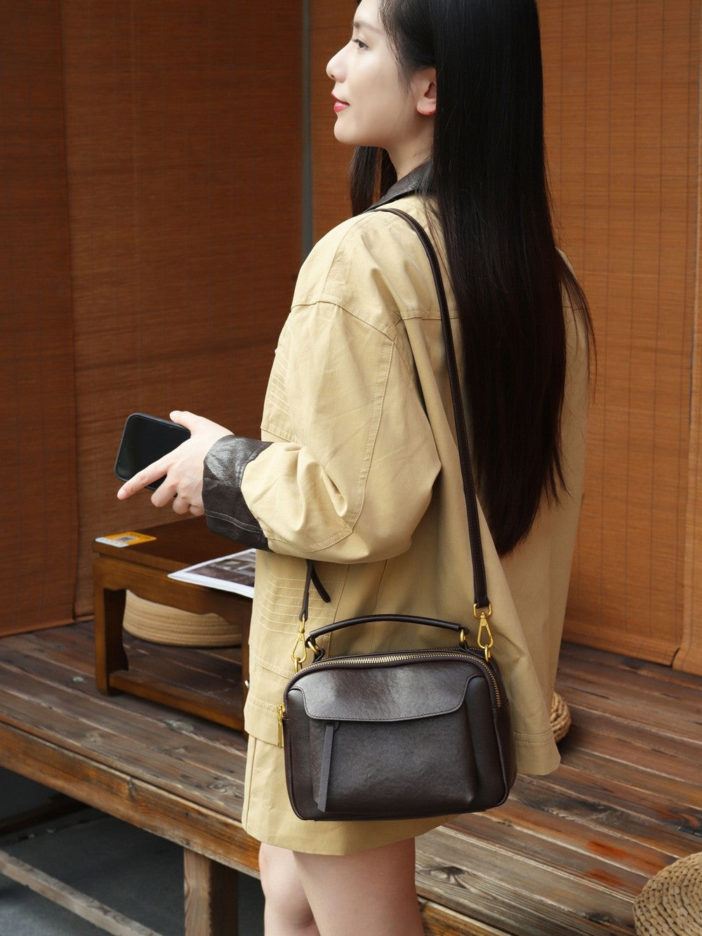 Women's Boston Vintage Top Layer Crystal Vegetable Women's Messenger Bag