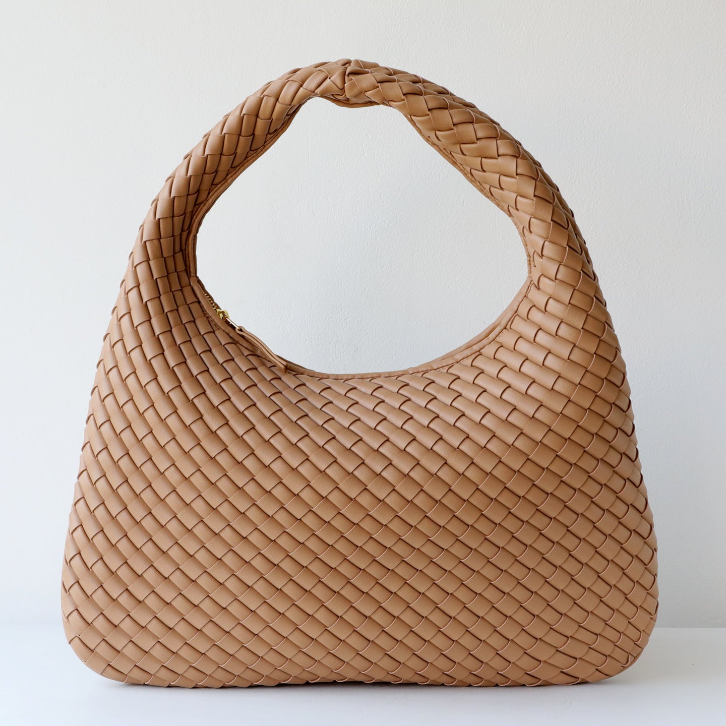 Fashion Hand-woven Dumpling Genuine Leather Versatile Women's Handbag