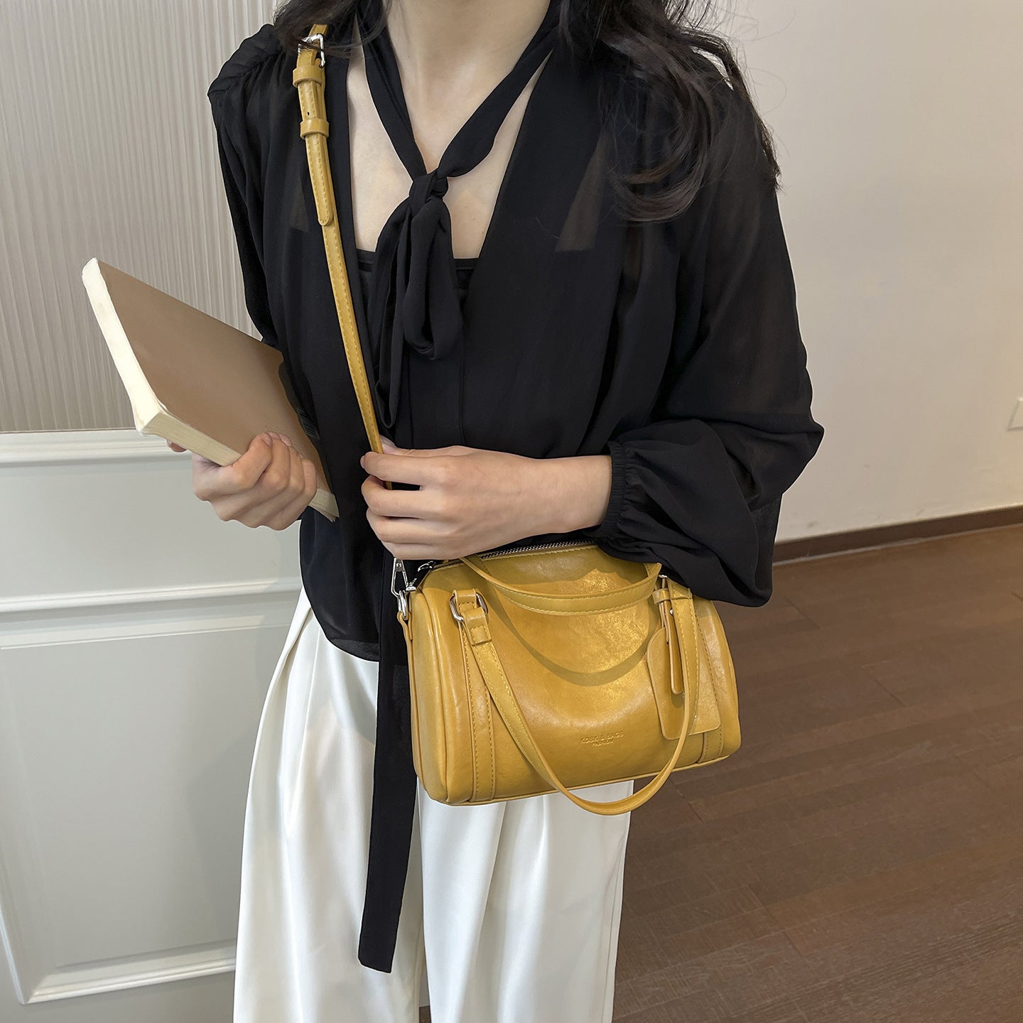 Retro Fashion Minimalism Pillow Summer French Frosted Niche Trendy Grace Women's Shoulder Bag
