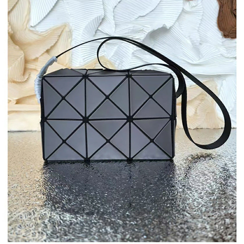 Women's Life Cupid Geometric Fashion Rhombus Mobile Phone Bags