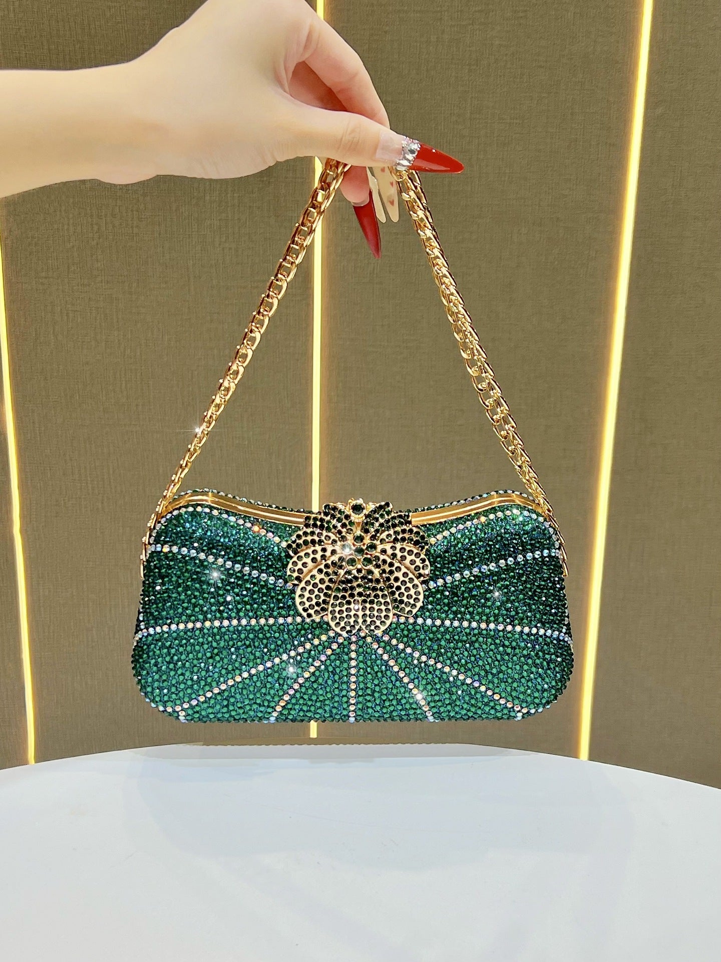 Women's Diamond Luxury Fashion Banquet Clutch Dress Bags