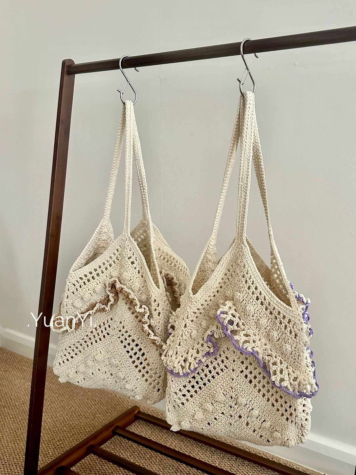 Women's Capacity Antique Style Hollow Seaside Vacation Women's Shoulder Bag