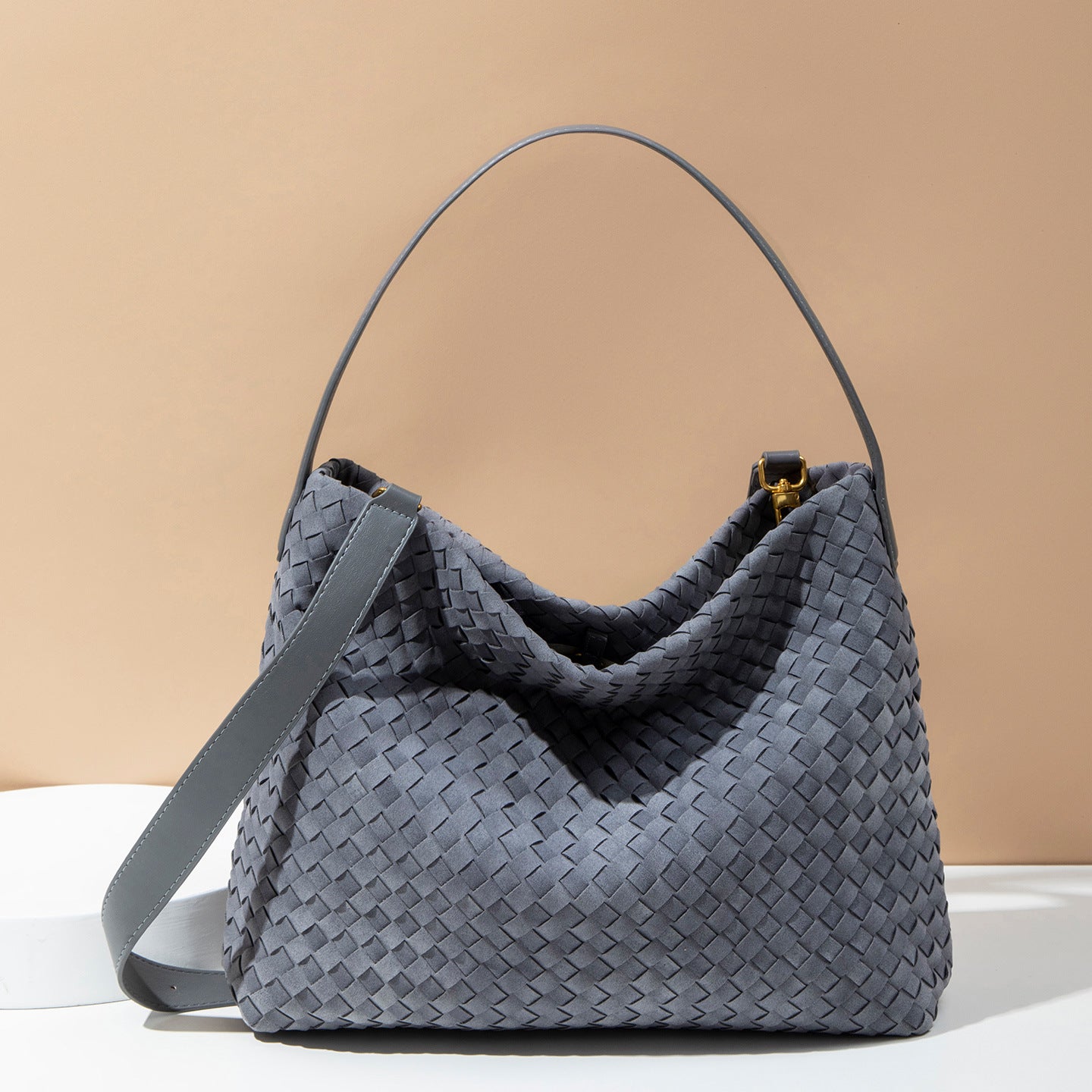 Women's Handmade Woven Fashionable Large Capacity Women's Shoulder Bag
