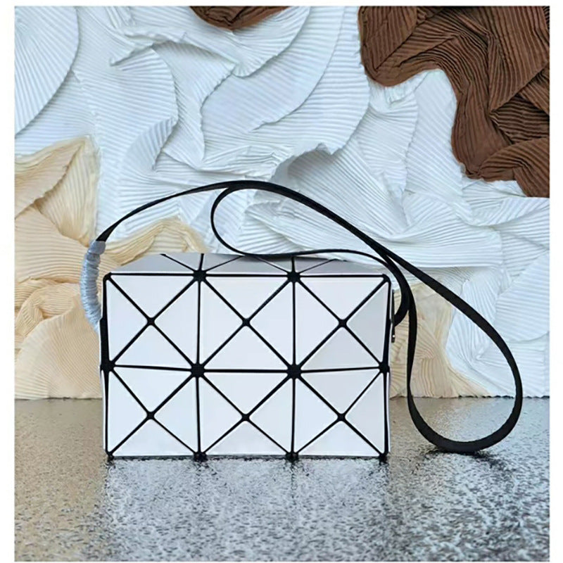 Women's Life Cupid Geometric Fashion Rhombus Mobile Phone Bags