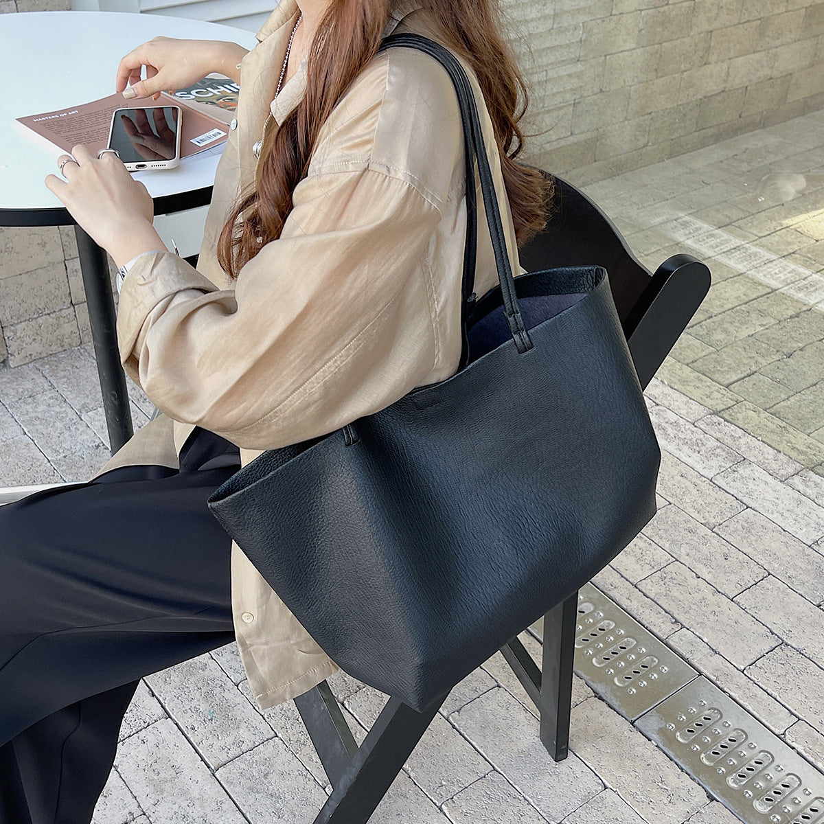 Women's Big Commuter High-grade Large Capacity Soft Women's Shoulder Bag