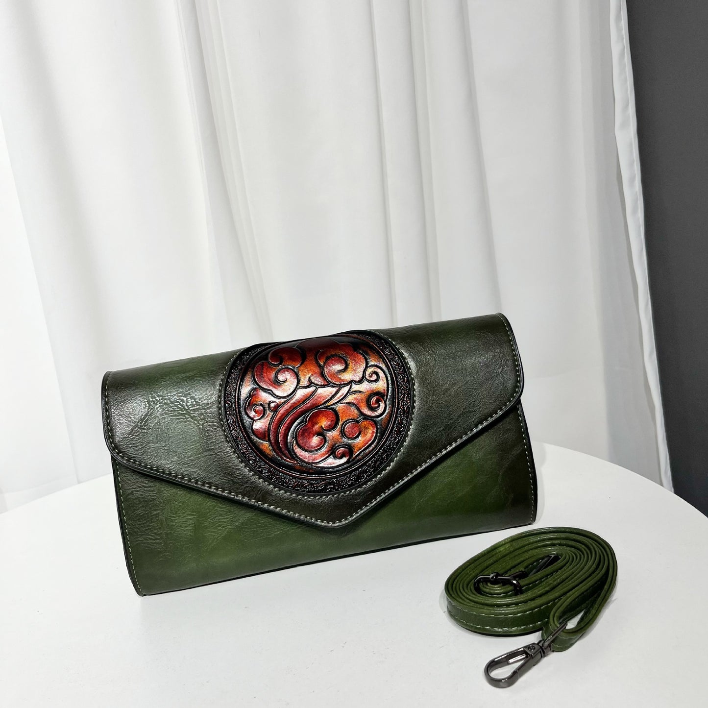 Women's Retro Ethnic Style Leather Carving Design Leisure Bags