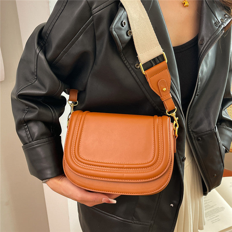 Retro Solid Color Saddle Niche Texture Portable Women's Messenger Bag
