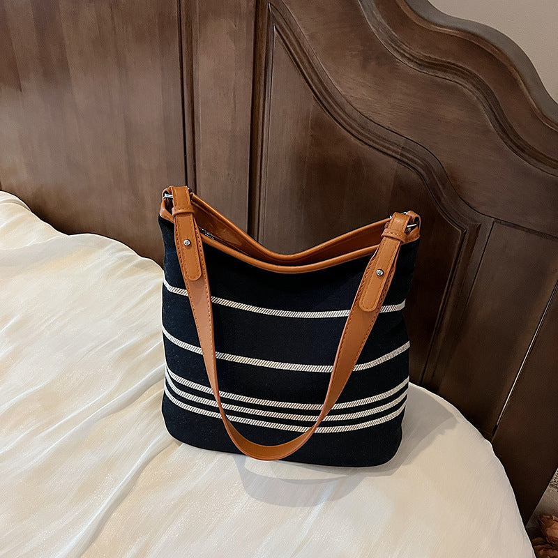 Stripe Trendy Female Lightweight Simple Fashion Women's Shoulder Bag