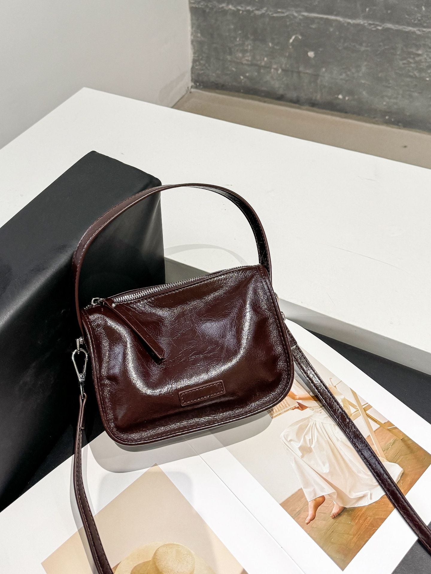 Women's First Layer Leather Fashion Simple Shopping Shell Practical Women's Shoulder Bag