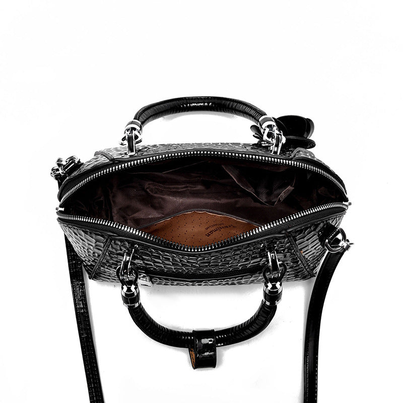 Stylish Women's Crocodile Pattern Shell Trend Women's Shoulder Bag