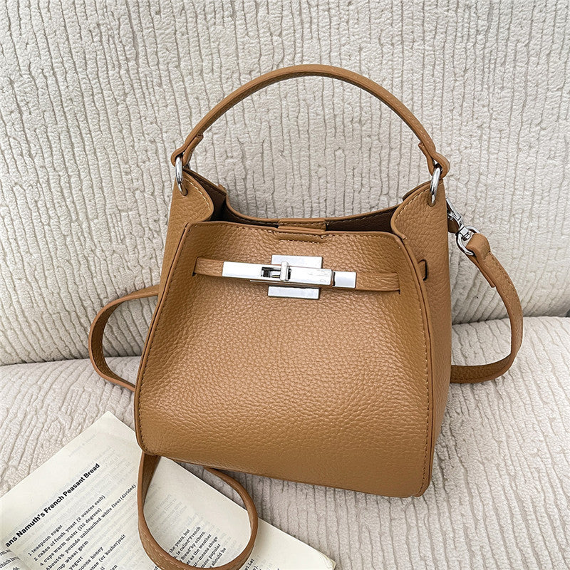 Women's Niche High-grade Versatile Fashion Retro Capacity Shoulder Bags
