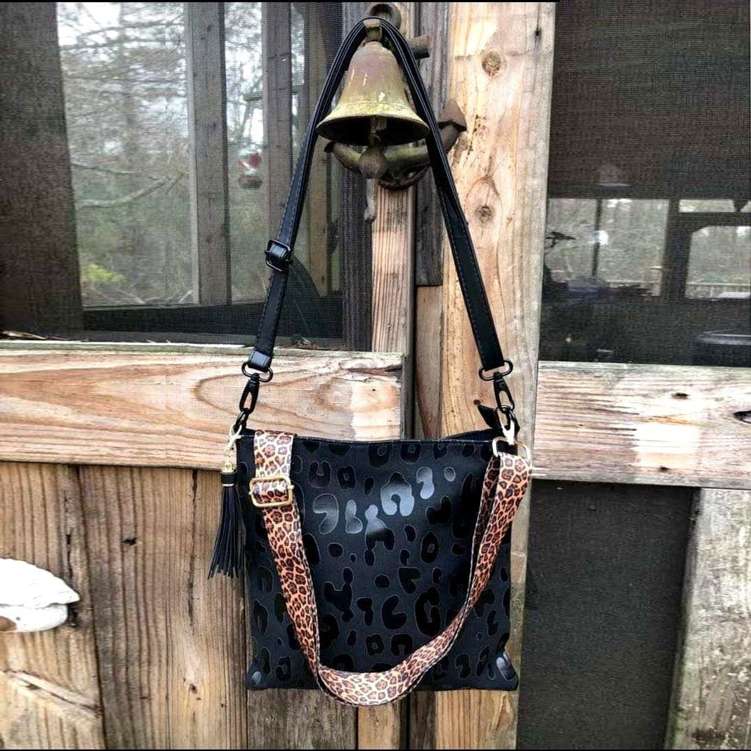 Women's Plaid Black Bright Leopard Print Cows Pattern Sunflower Zipper Vertical Women's Shoulder Bag